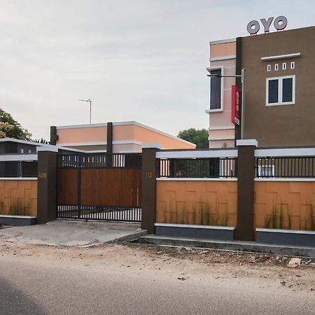 Oyo 725 My Arm Home & Stay Medan Extérieur photo